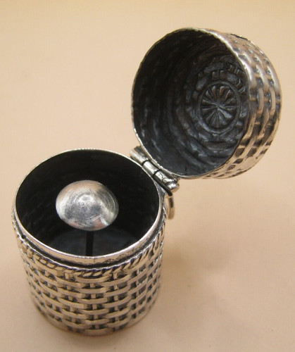 Pretty english hallmarked - pretty,