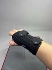 Comfy Carpal Tunnel Wrist Splint Support Brace Wrap with Soft Pad for Arthritis