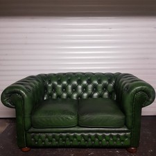 Beautiful racing Green Leather Chesterfield 2 Seater Sofa Settee Couch-Wood feet