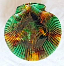 WEDGWOOD MAJOLICA FOOTED DISH