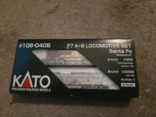 Kato F7 A & B Locomotive Set N Guage Model Train Santa Fe Warbonnet