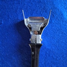 VINTAGE CORNING WARE TWIST & LOCK DETACHABLE CASSEROLE POT HANDLE 