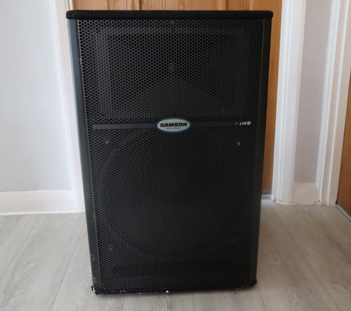 Samson live l615 300w powered - live,
