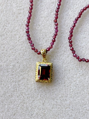 Gemporia rajasthan garnet - rajasthan,