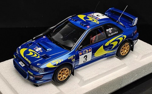 Autoart subaru impreza - 1/18,