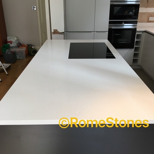 White stellar quartz kitchen - ,