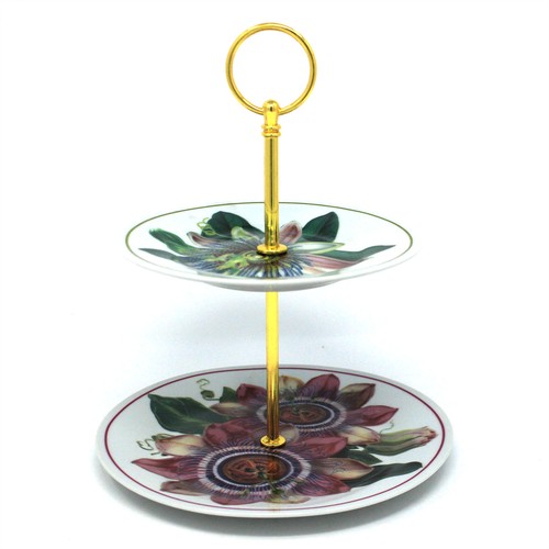 Mini cake stand with gold - with,
