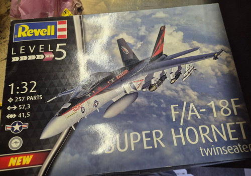 Revell a 18f - revell, super