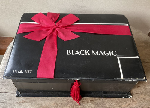 Vintage black magic chocolate - black,
