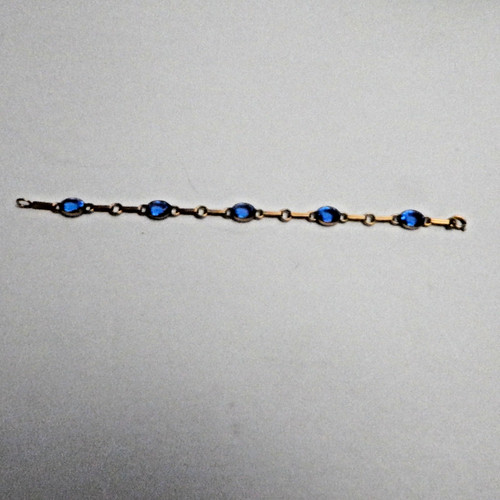 Stone saphire gold colored - saphire,