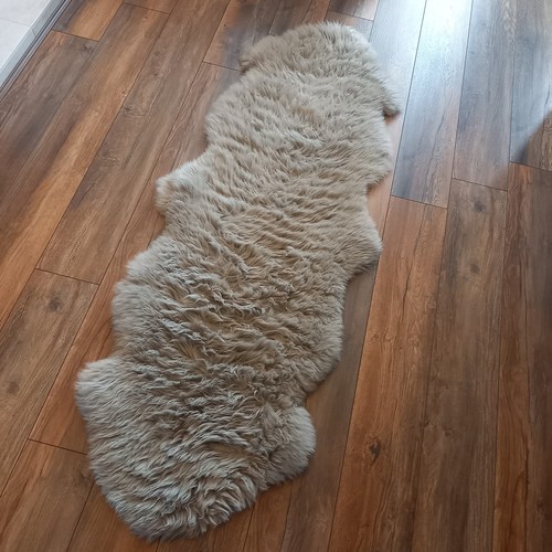 Genuine sheepskin champagne - sheepskin,