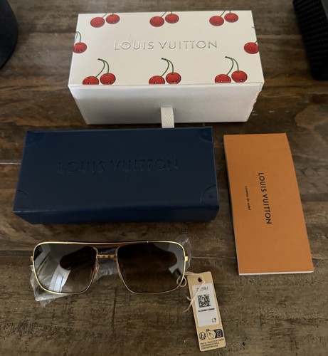 Brand new louis - louis, vuitton