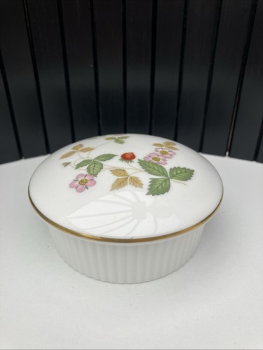 Wedgwood bone china - bone,
