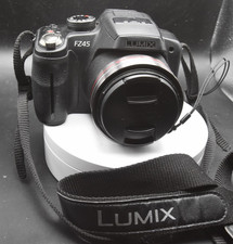 Panasonic Lumix FZ45 Bridge Camera 24x Zoom Leica  + SD Card + Charger Excellent