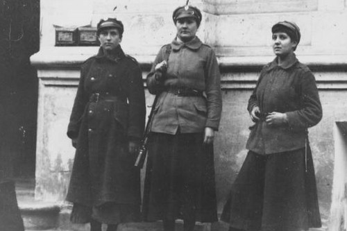 Women soldiers aiding war