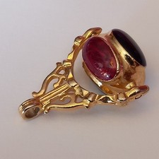 CHARMING VINTAGE STYLE