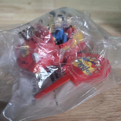 The wiggles 2003 big red - the, car