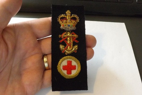 Military cloth badge queen - military,
