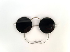 1930s Willson Round Frame