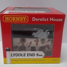 Hornby N Gauge N8039 Derelict