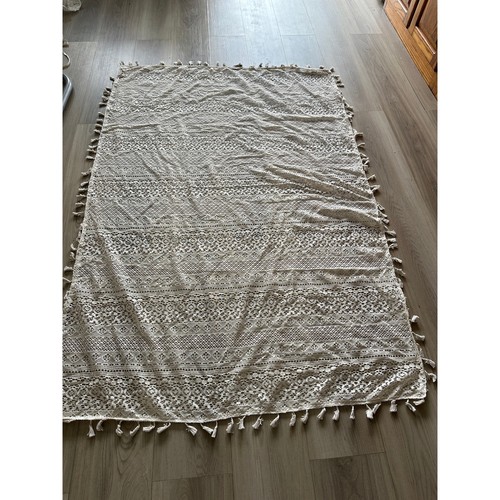 Cream lace tablecloth - cream,