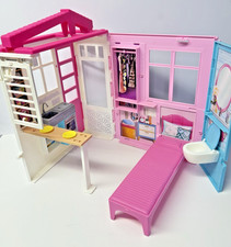 Barbie FXG54 Travel & Play Fold Away House MINT