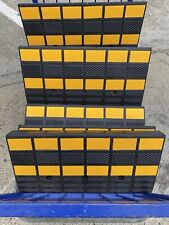 Heavy duty rubber kerb ramps
