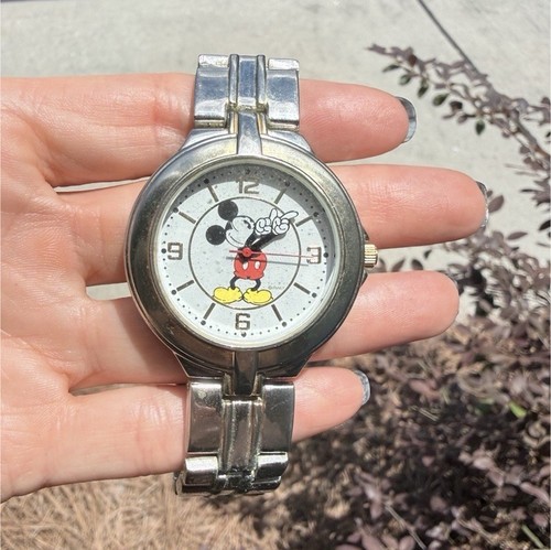 Disney mickey mouse quartz - mickey,