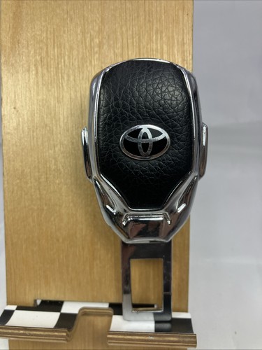 Toyota universal seat - toyota,