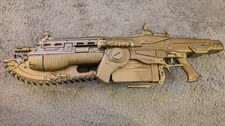 NECA Gears of War 2 Gold Lancer Replica 1:1 Scale
