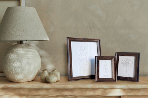 Dark walnut wooden photo - dark,