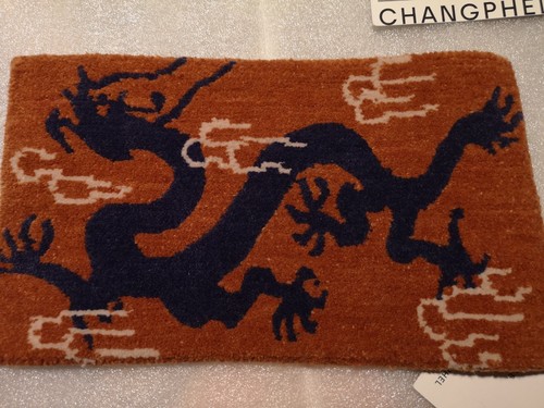 Changphel hand knotted tibetan - hand,