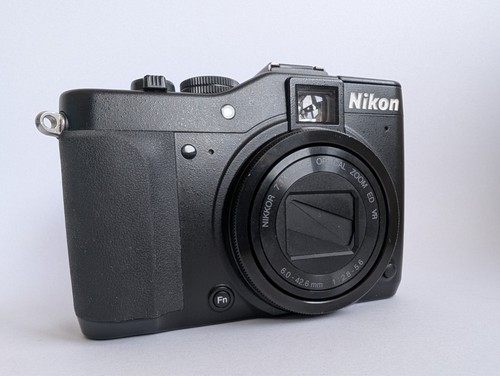 Nikon coolpix p7000 1mp - nikon,