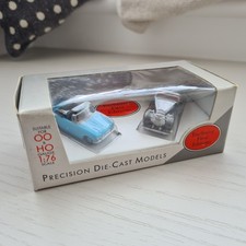 Exclusive First Editions Triumph Roadster 20TR/Triumph Vitesse MKII Convertible