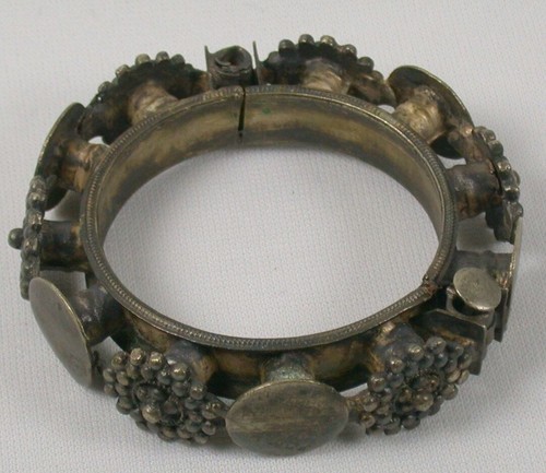 Vintage bedouin hinged - vintage,