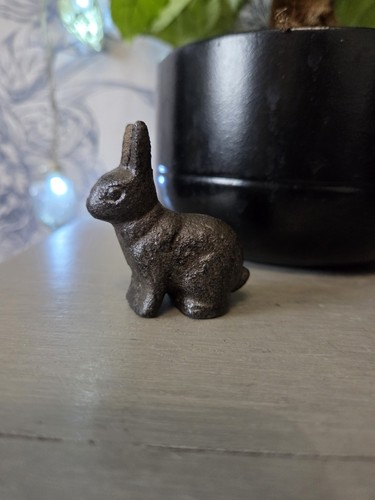 Fabulously detailed cast iron - fabulously,