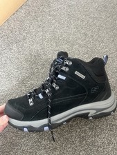 Women’s Sketchers Trego