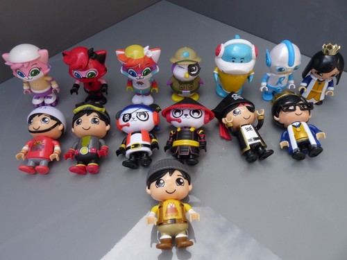 Ryan world toy figure bundle - world,