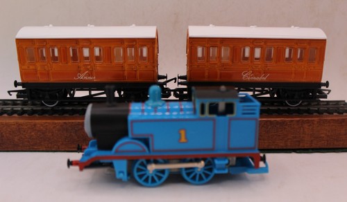 Hornby thomas clockwork train - hornby,