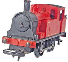 Triang R355 OO Gauge Polly Red