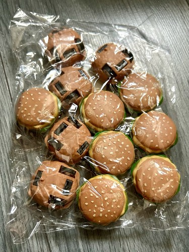 Burger pull back - back, party