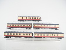 Hornby OO Gauge BR Crimson &