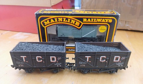 Mainline wagons with - 3,