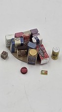 Diorama Dolls House Products On Corner Shelf Vintage Style Miniatures 1/12 (1)