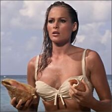 007 JAMES BOND GIRLS DRINKS