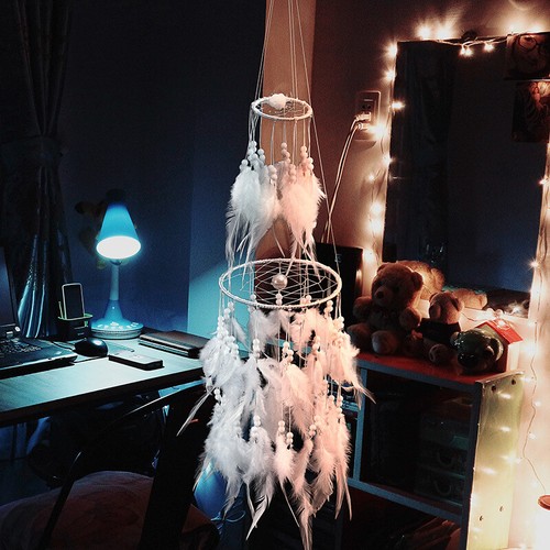 Large white dream catcher - large,