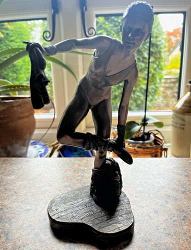 Sculpture shudehill giftware