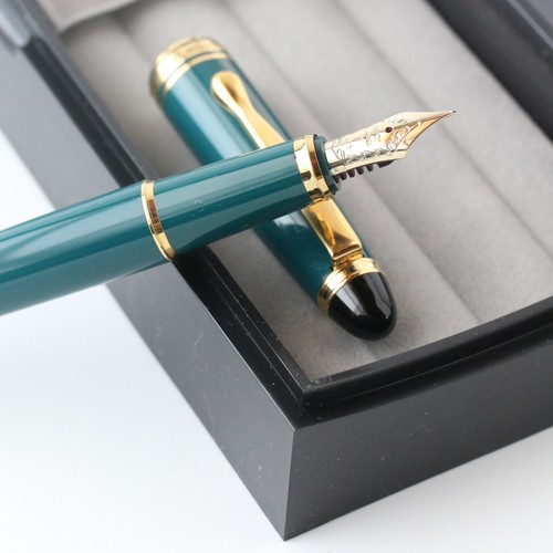Pilot custom green fountain - custom,