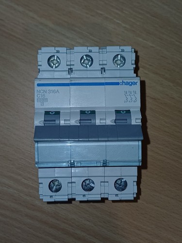 Hager mcb 16amp triple - mcb, pole