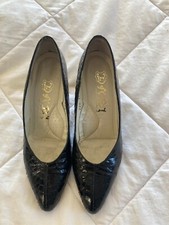 Vintage 1980's Women's Slip on Genuine Snakeskin Shoes by Dari Spain